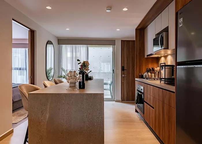 Condesa Near Parks And Nightlife