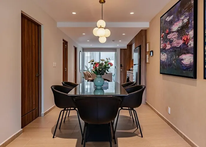Condesa Near Parks And Nightlife *